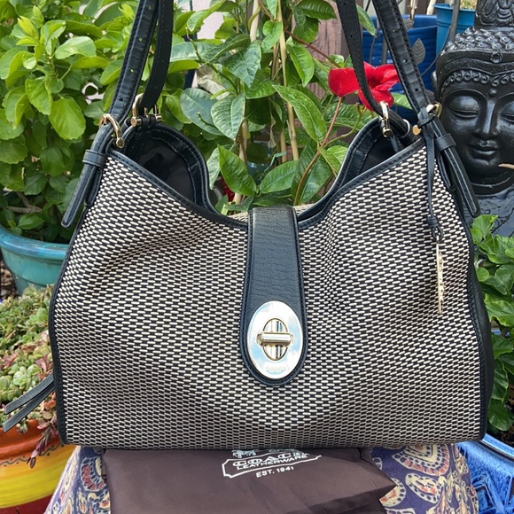 👜 Coach Woven Jacquard and Leather Double Strap Shoulder Bag 👜 - Picture 9 of 17